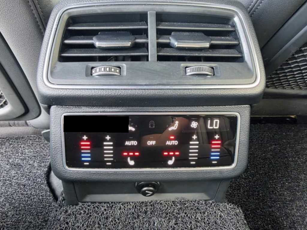 Audi A6 — photo 15
