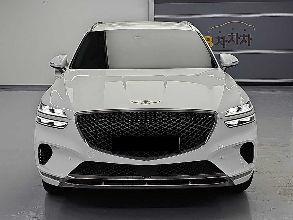 Genesis GV70 — photo 02