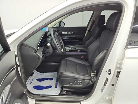 Genesis GV70 — photo 11