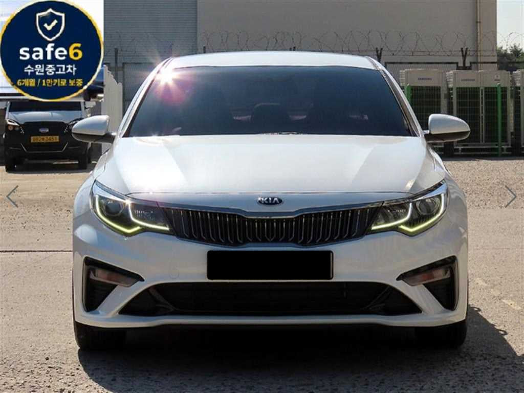 Kia K5 — photo 01