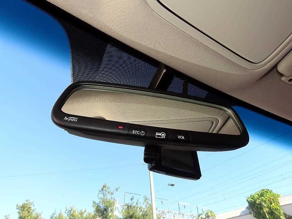 Kia K5 — photo 16