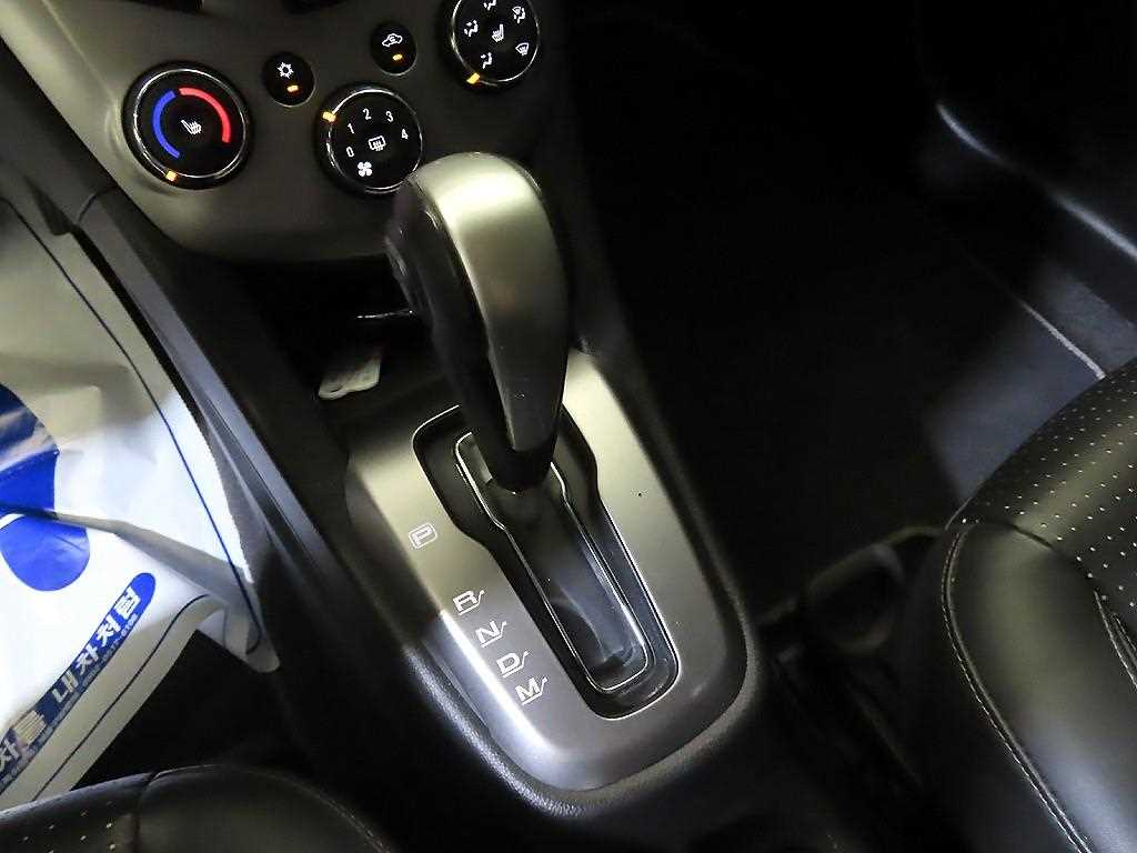 CHEVROLET Aveo — photo 12