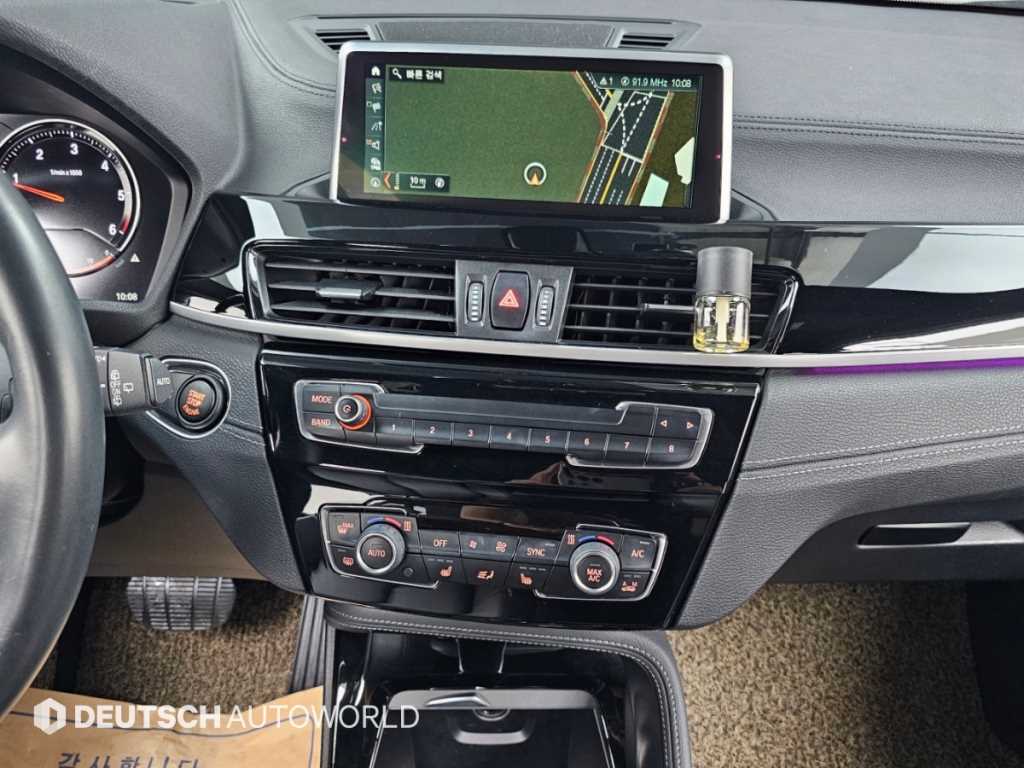 BMW X2 (F39) — photo 14