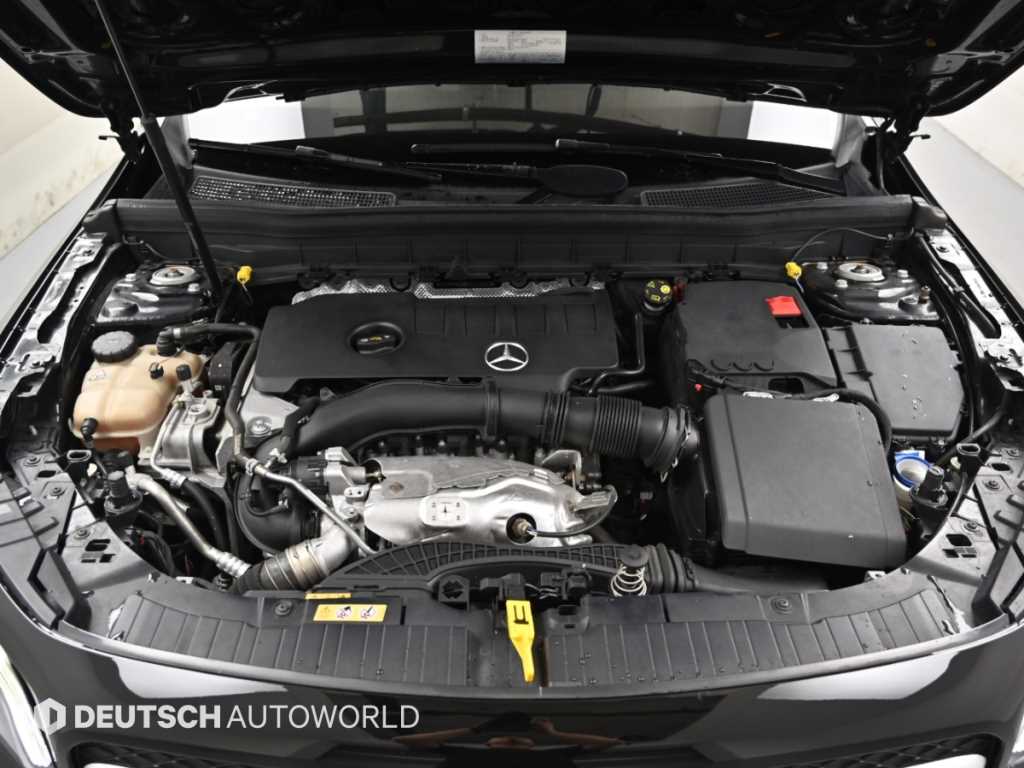 Mercedes-Benz GLB-Class — photo 06