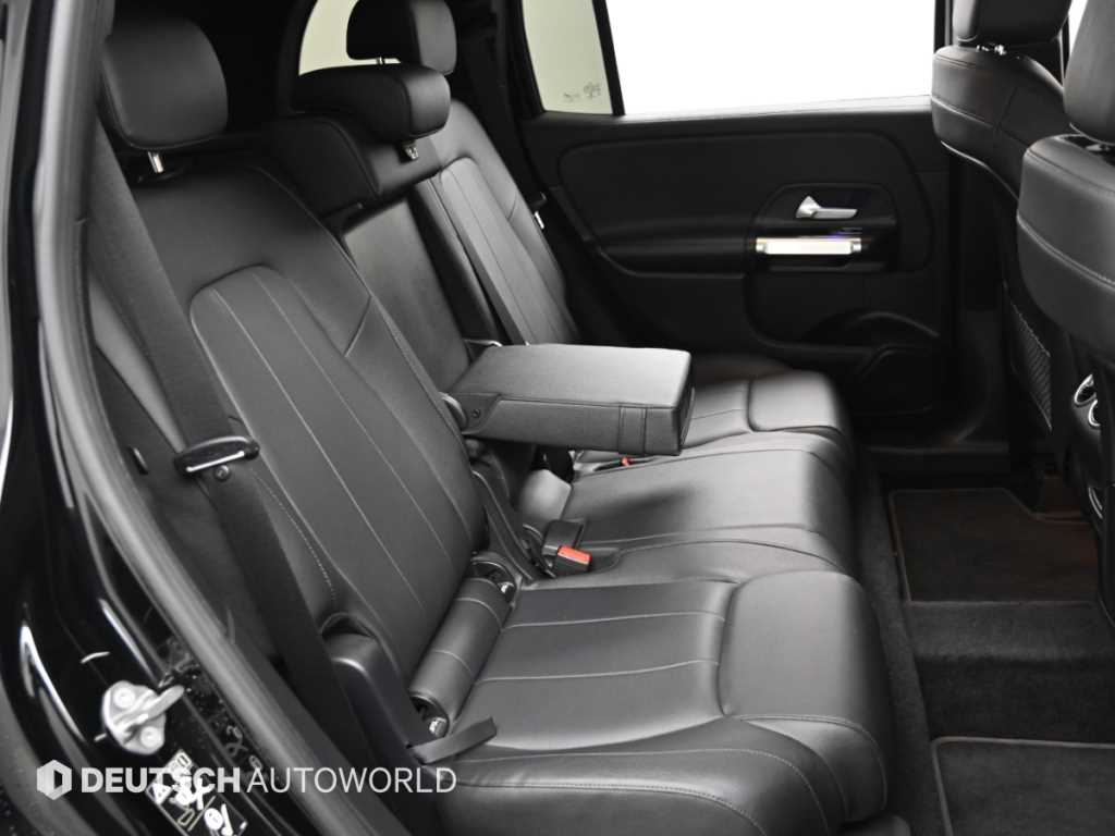 Mercedes-Benz GLB-Class — photo 12