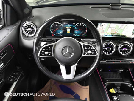 Mercedes-Benz GLB-Class — photo 13