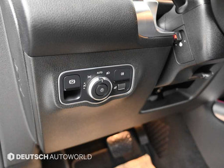 Mercedes-Benz GLB-Class — photo 18