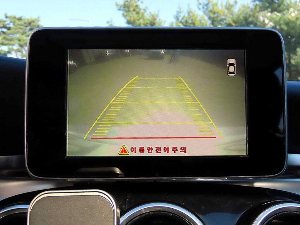 Mercedes-Benz C-Class — photo 15