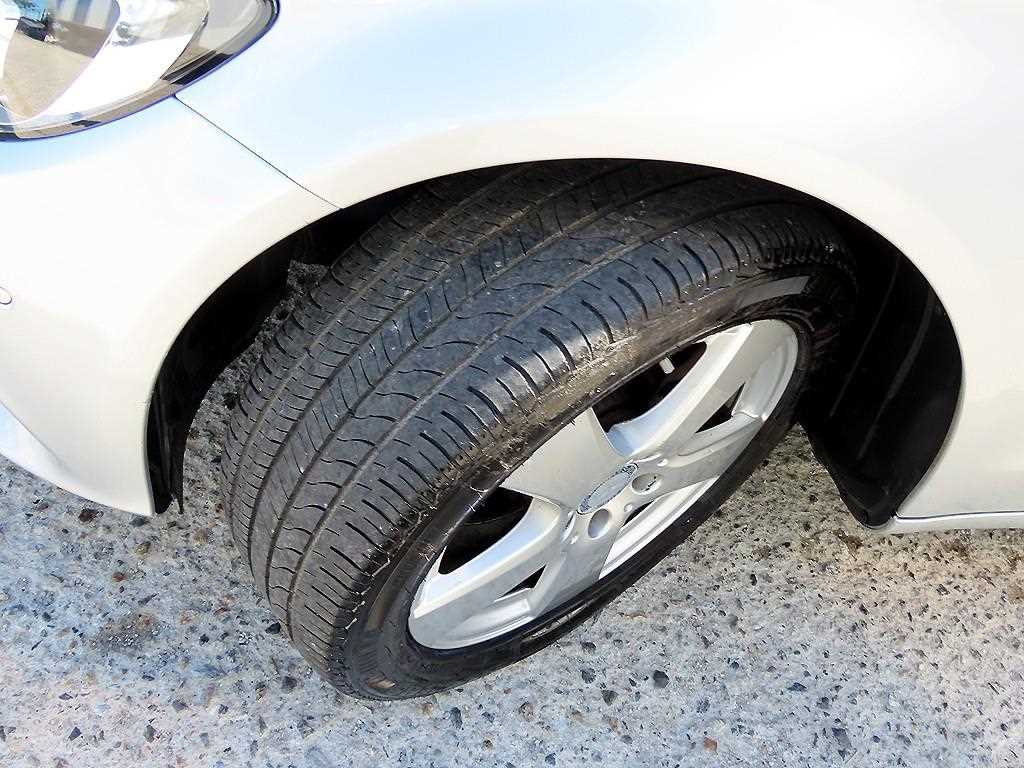 Mercedes-Benz C-Class — photo 19