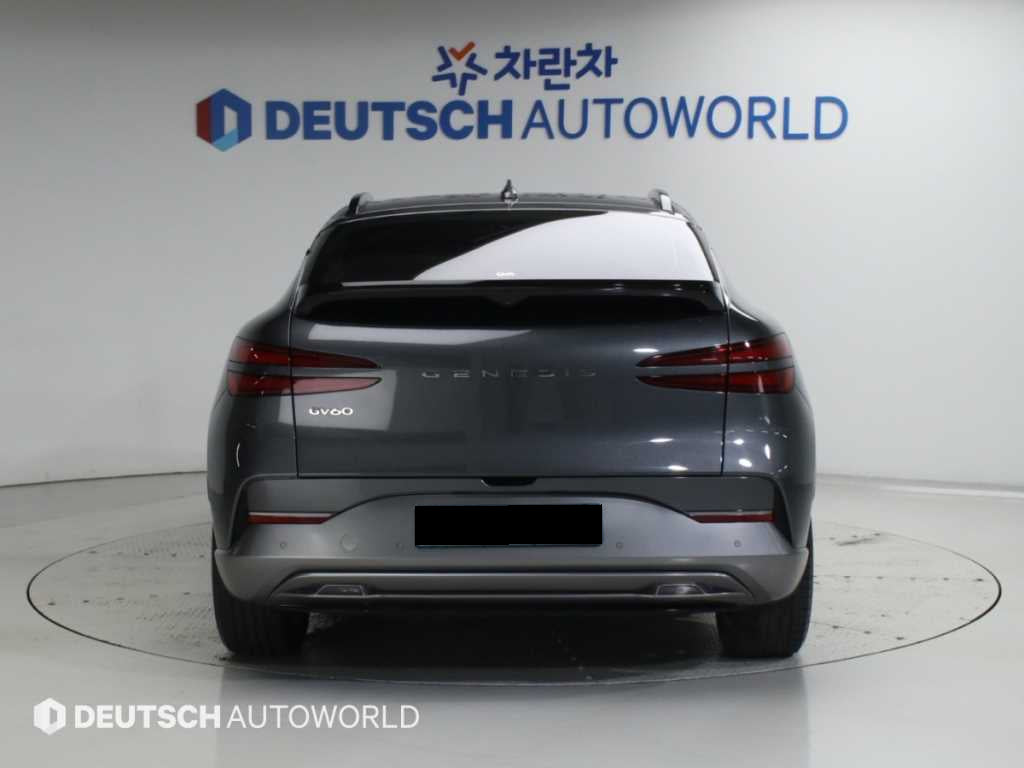 Genesis GV60 — photo 04