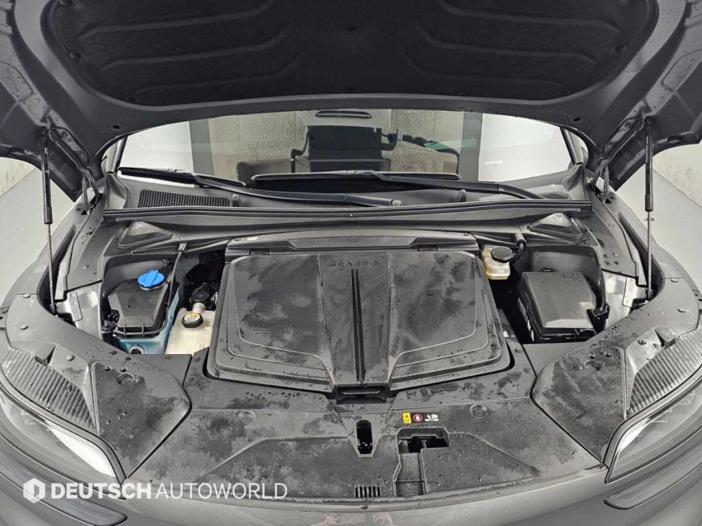 Genesis GV60 — photo 06