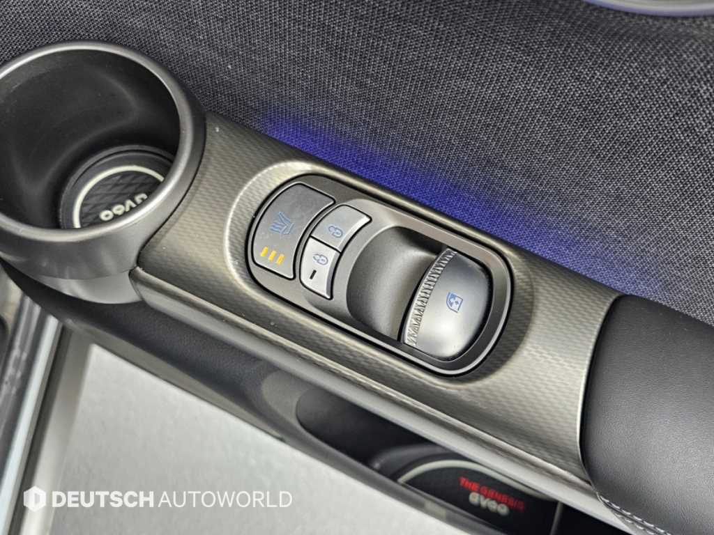 Genesis GV60 — photo 16