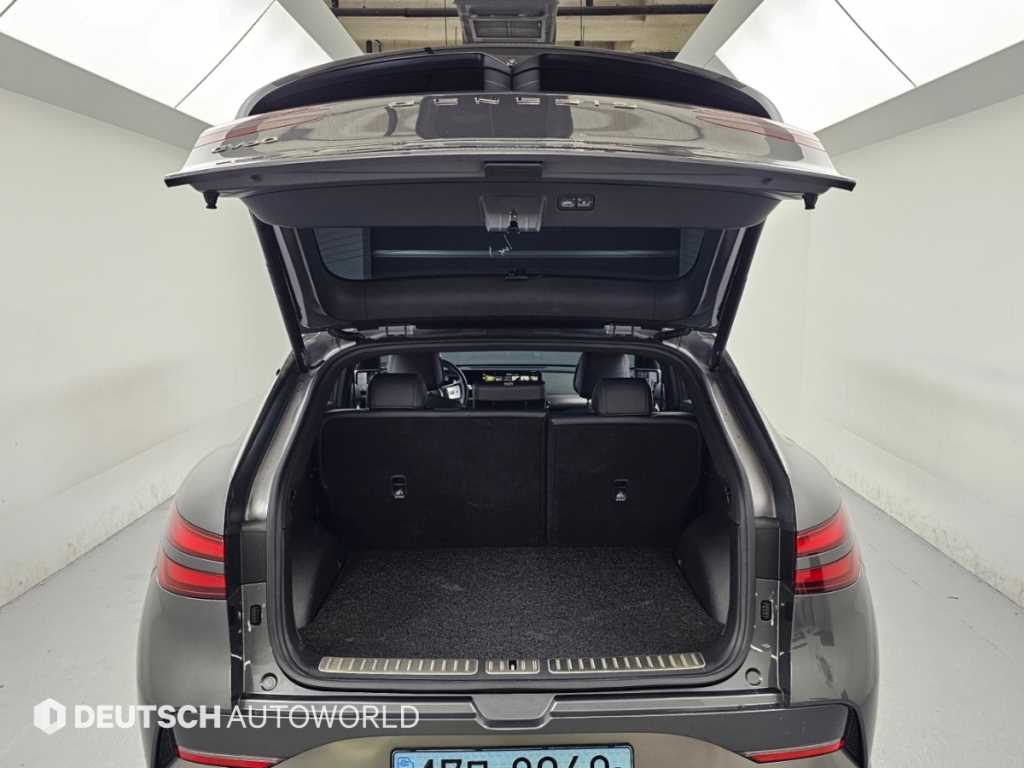 Genesis GV60 — photo 19