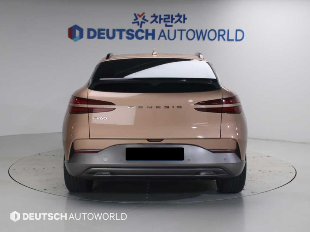 Genesis GV60 — photo 04