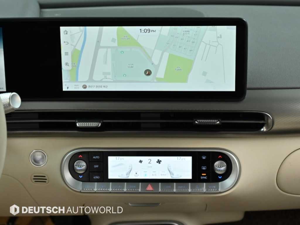 Genesis GV60 — photo 14