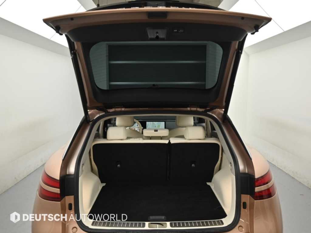 Genesis GV60 — photo 19