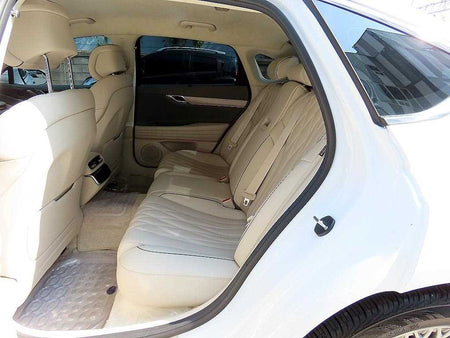 Genesis G80 — photo 07