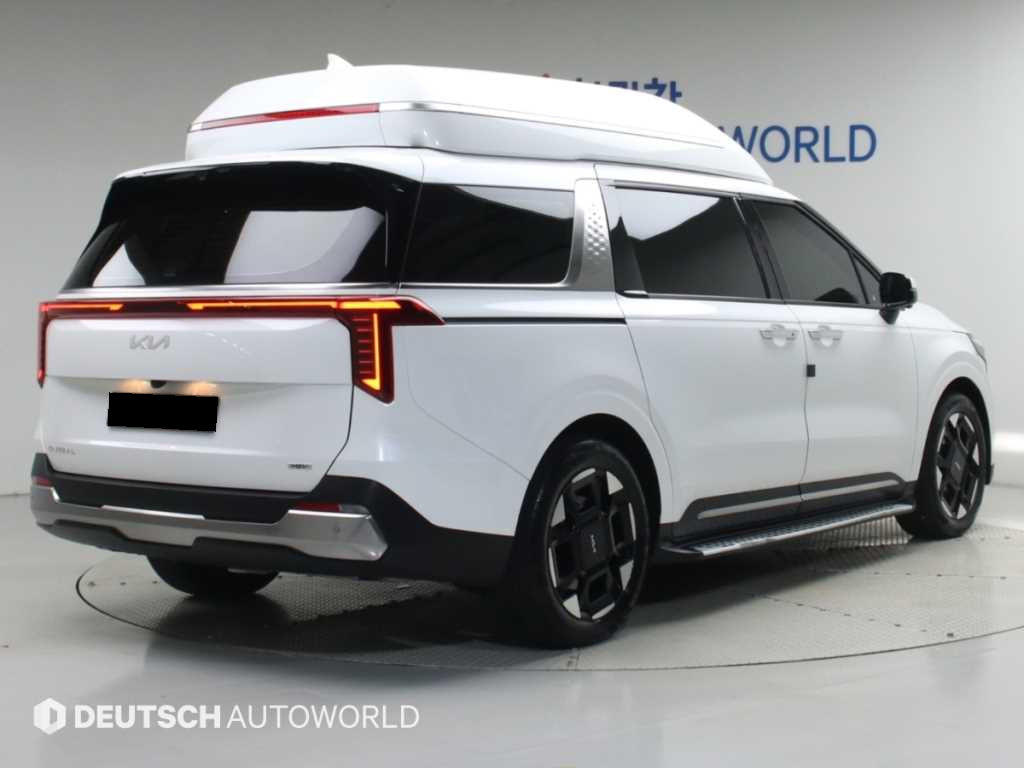 Kia Carnival — photo 02