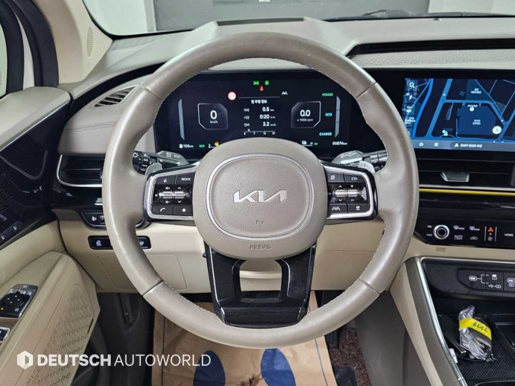 Kia Carnival — photo 13