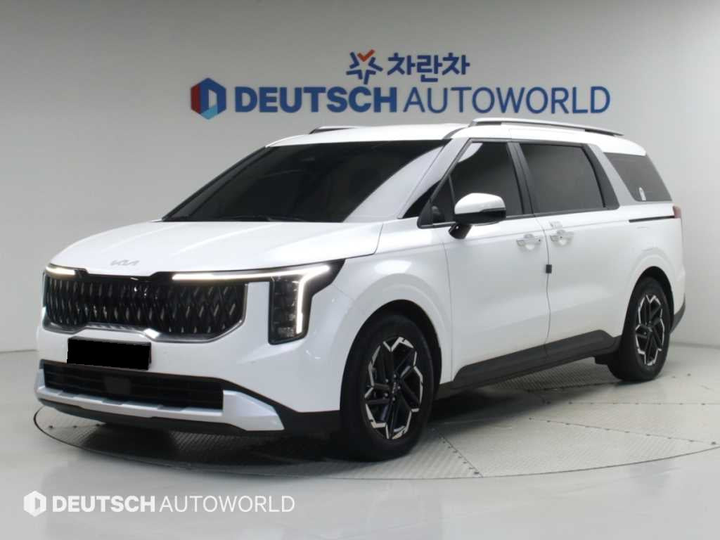Kia Carnival — photo 01