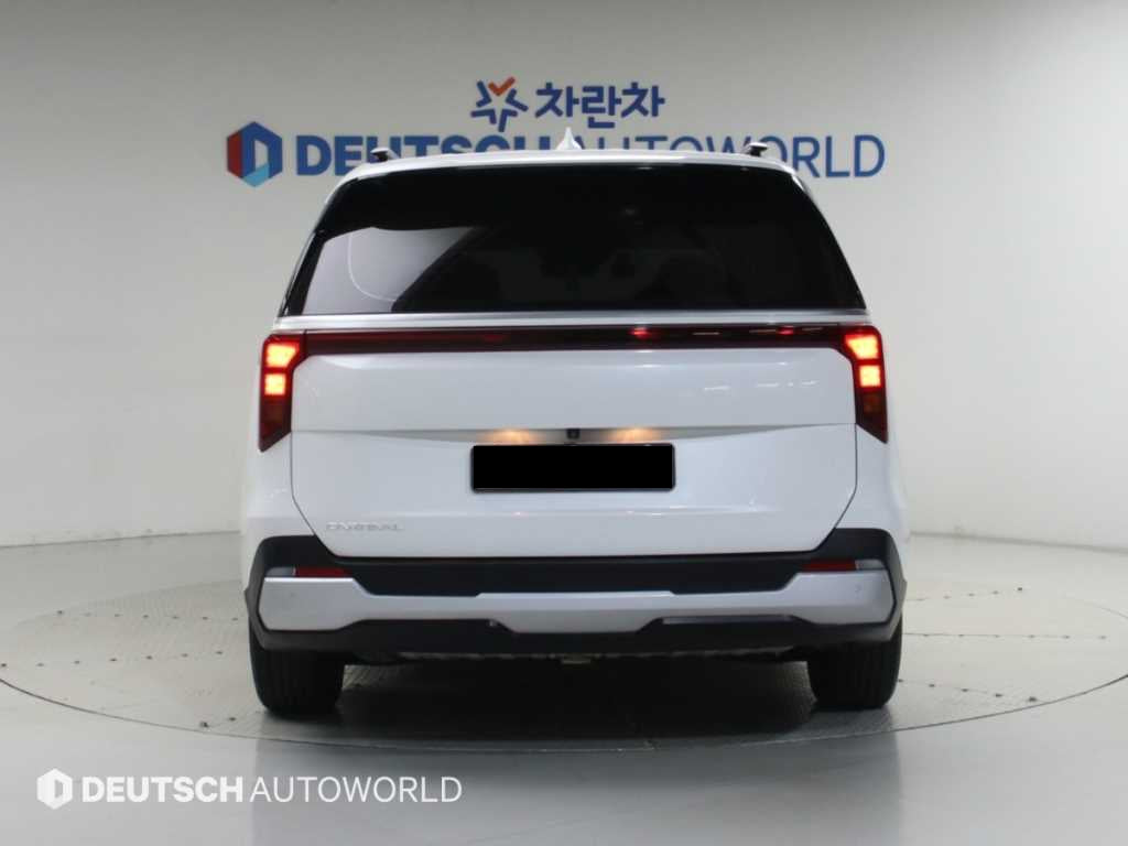 Kia Carnival — photo 04