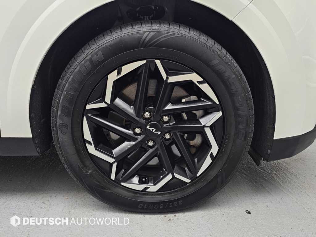 Kia Carnival — photo 05