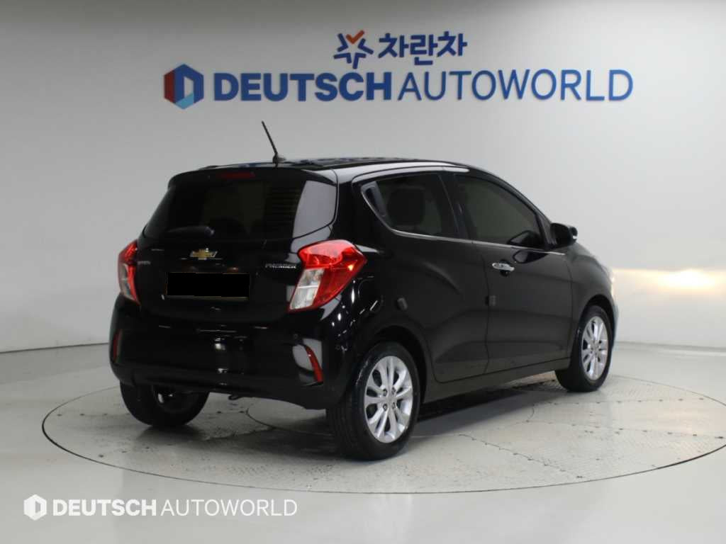CHEVROLET Spark — photo 02