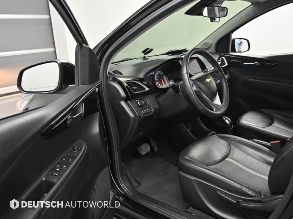 CHEVROLET Spark — photo 11