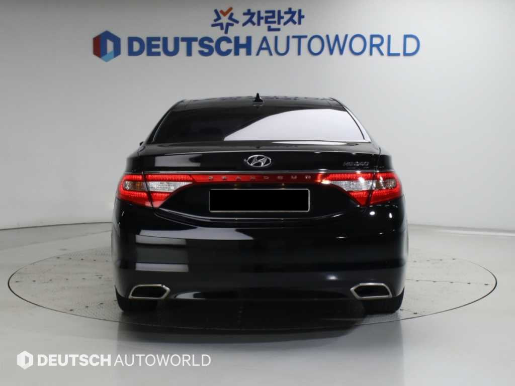 Hyundai Grandeur — photo 04
