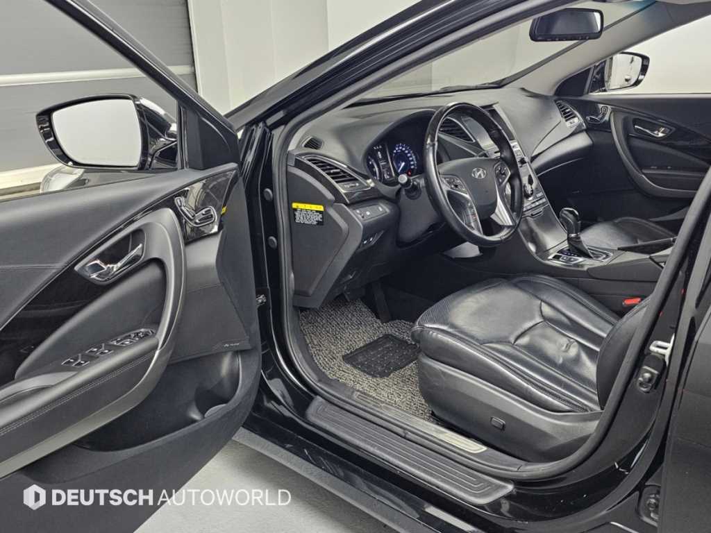 Hyundai Grandeur — photo 10