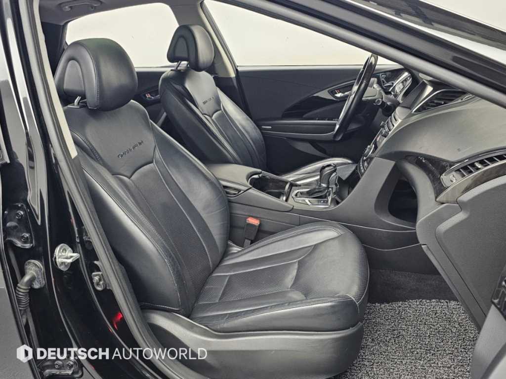Hyundai Grandeur — photo 12