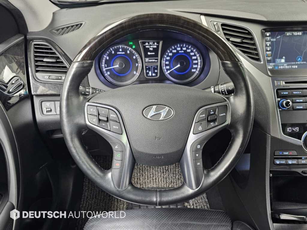 Hyundai Grandeur — photo 14