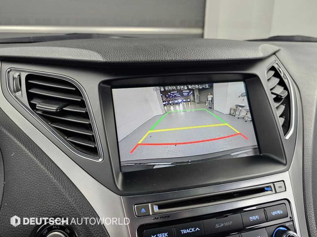Hyundai Grandeur — photo 16