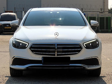 Mercedes-Benz E-Class — photo 01