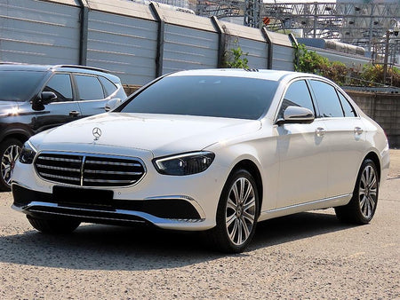 Mercedes-Benz E-Class — photo 02