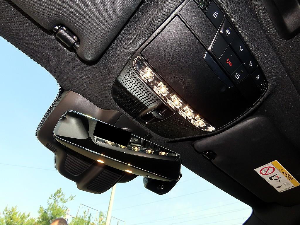 Mercedes-Benz E-Class — photo 15