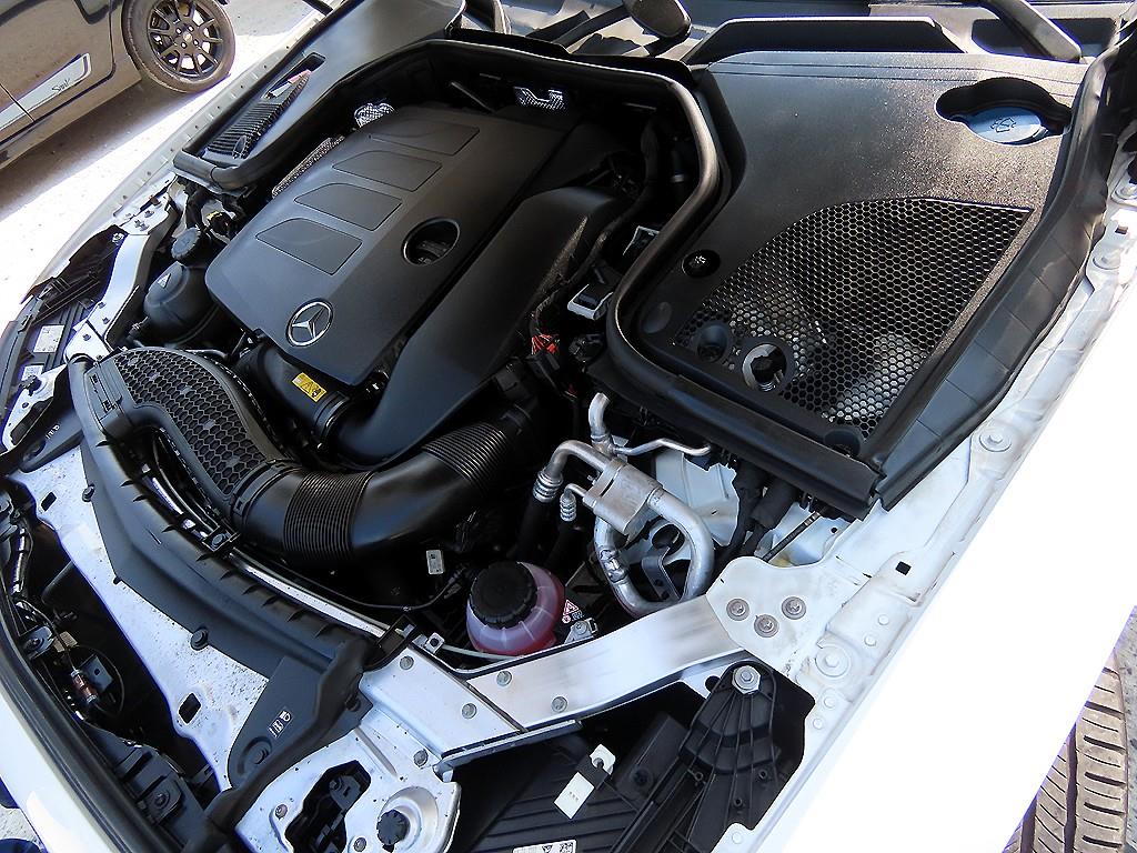 Mercedes-Benz E-Class — photo 19