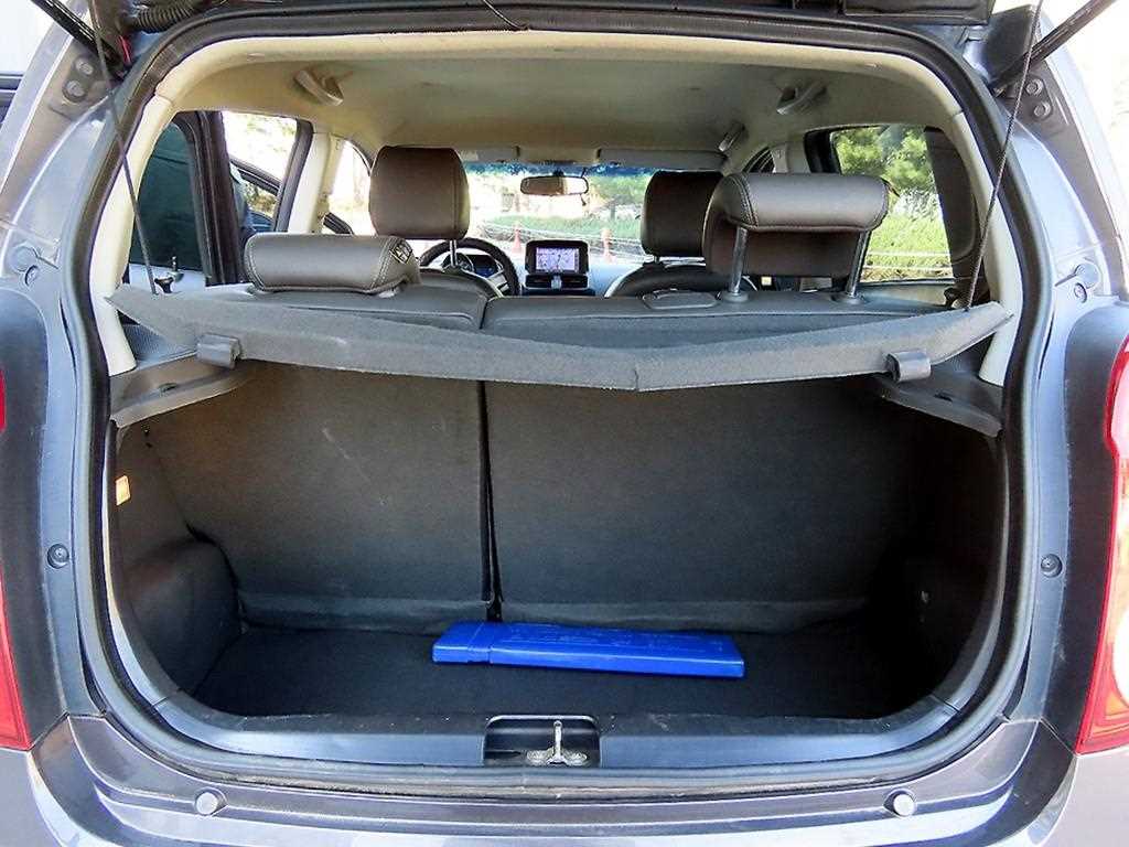 CHEVROLET Spark — photo 18