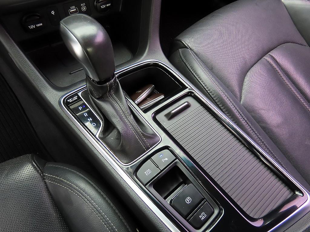 Hyundai Sonata — photo 10