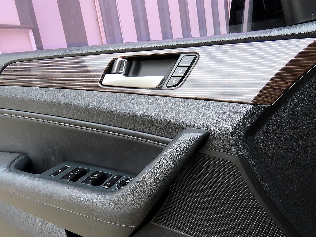 Hyundai Sonata — photo 11