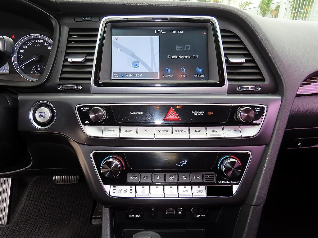 Hyundai Sonata — photo 13