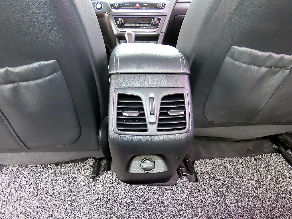 Hyundai Sonata — photo 18