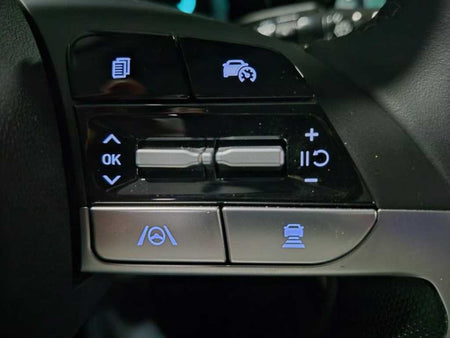 Hyundai Avante — photo 10