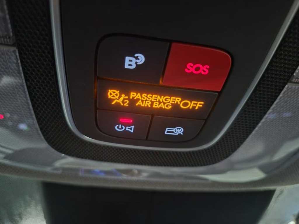 Hyundai Avante — photo 12