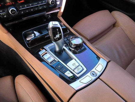 BMW 7-Series — photo 11