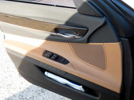 BMW 7-Series — photo 12