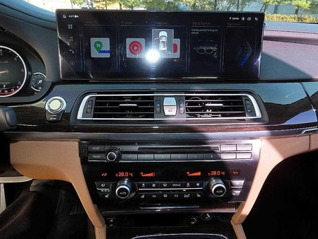 BMW 7-Series — photo 14