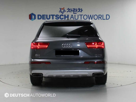 Audi Q7 — photo 04