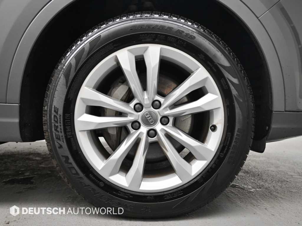 Audi Q7 — photo 05