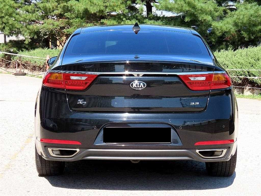 Kia K7 — photo 04
